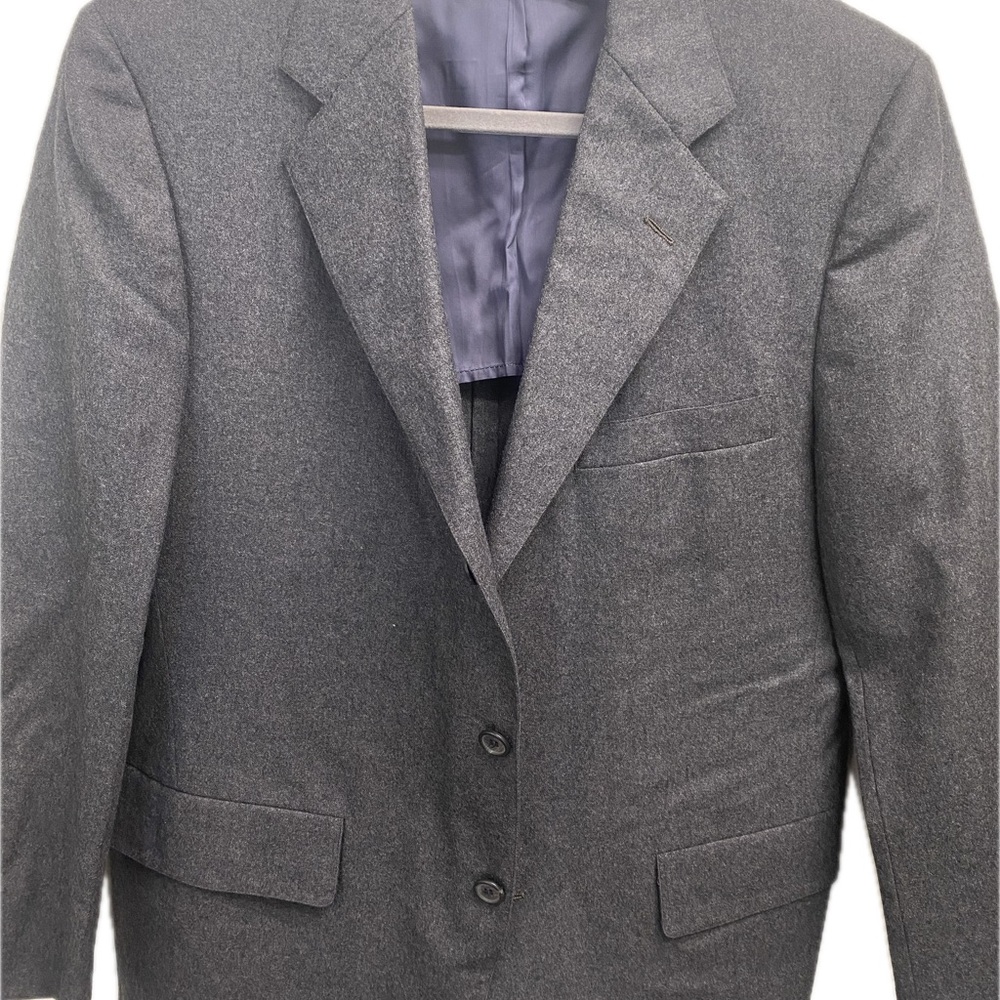 Men's H.Freeman and son, Gray, 3 button, wool Blazer.